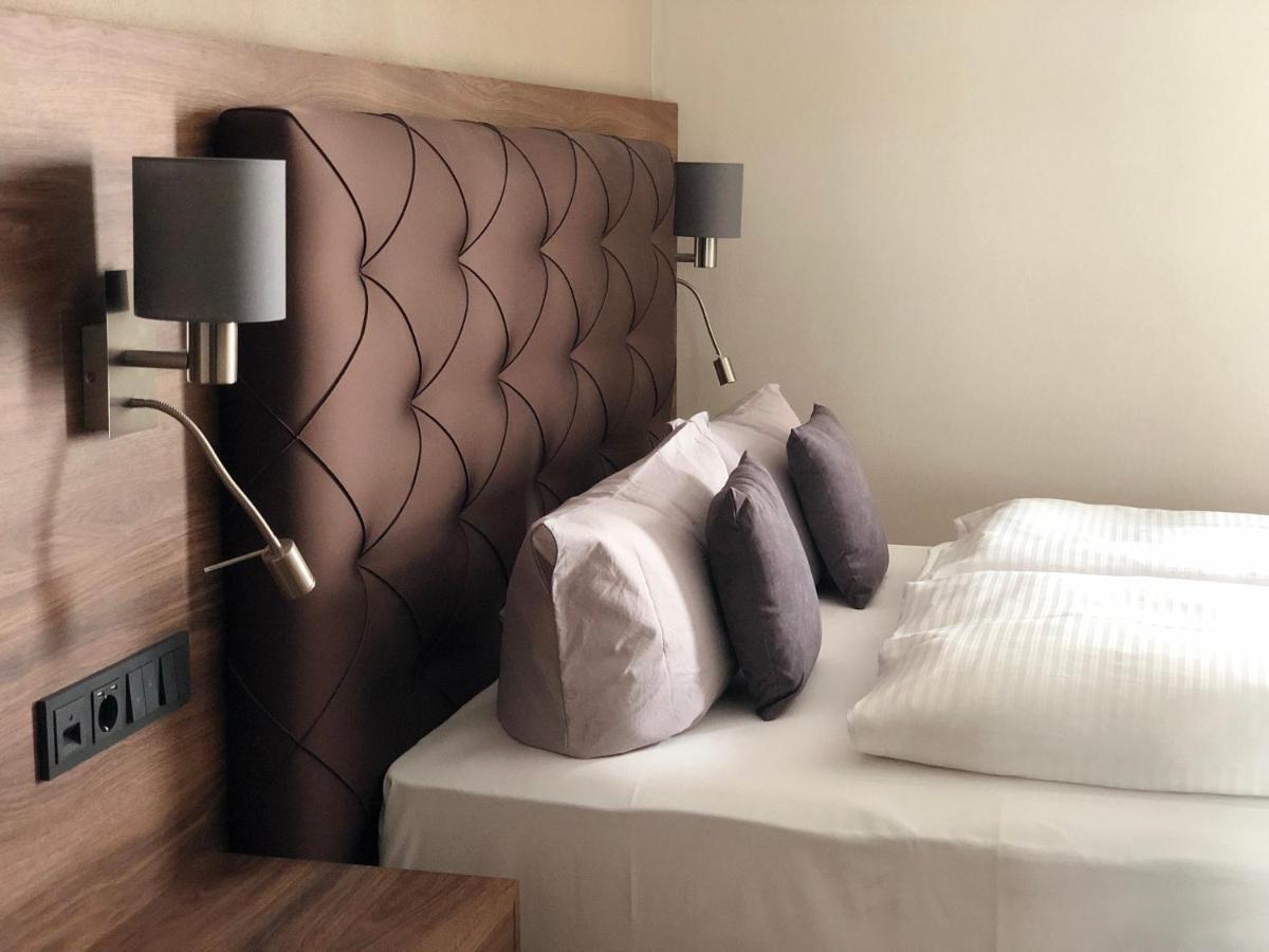Intergroup Business & Design Hotel Ingolstadt Kosching Esterno foto