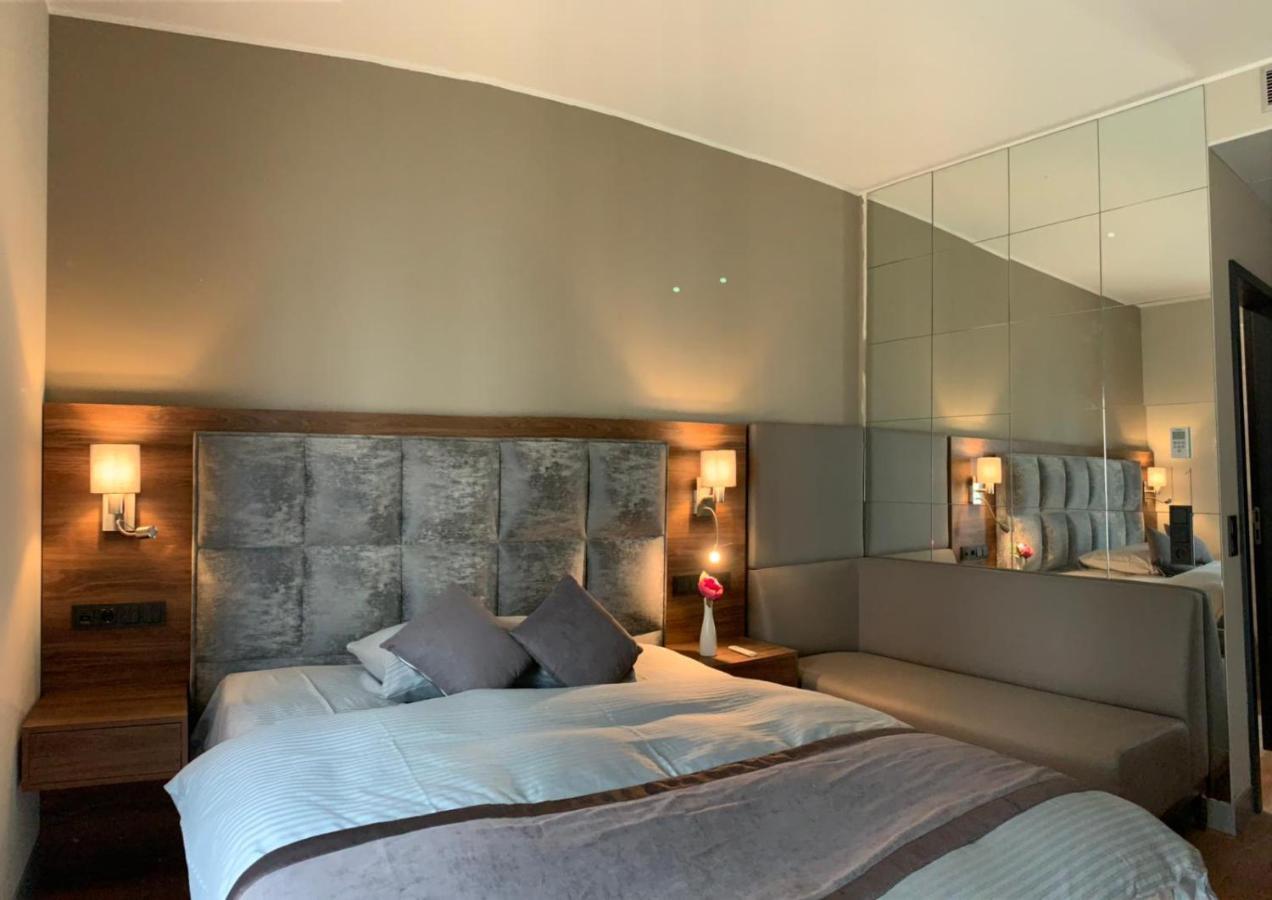 Intergroup Business & Design Hotel Ingolstadt Kosching Esterno foto