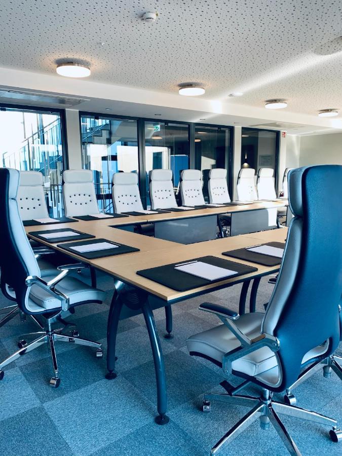 Intergroup Business & Design Hotel Ingolstadt Kosching Esterno foto