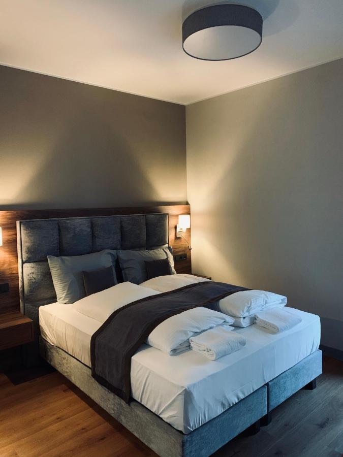 Intergroup Business & Design Hotel Ingolstadt Kosching Esterno foto